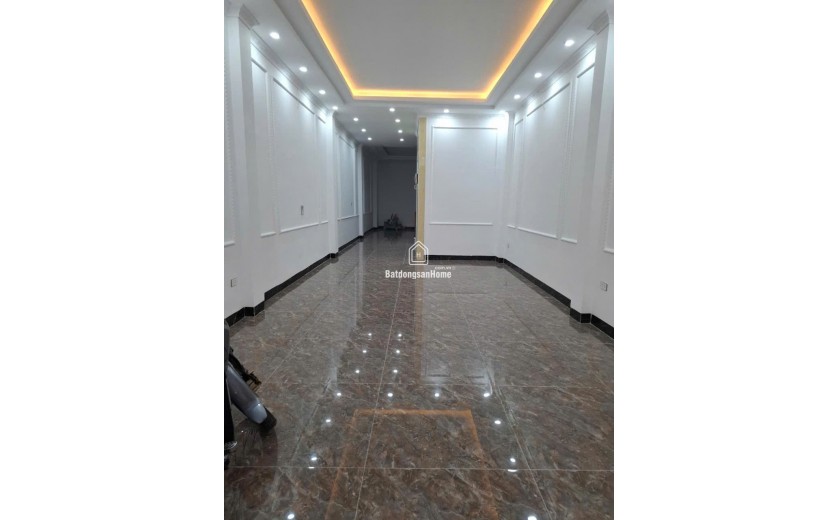 Bán nhà Chu Huy Mân -OTO TRÁNH – LÔ GÓC – THANG MÁY – KINH DOANH – 
65m² x 5 tầng -nhỉnh 13 tỷ (thương lượng